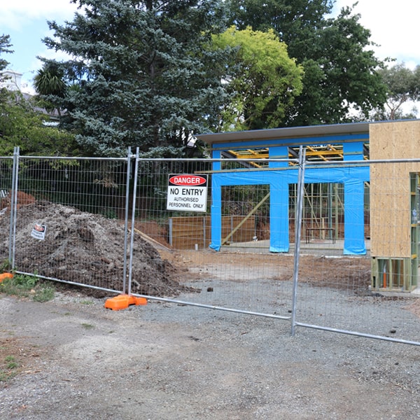 do you deliver and set up temporary fencing and what's the price for these services in Acadia County